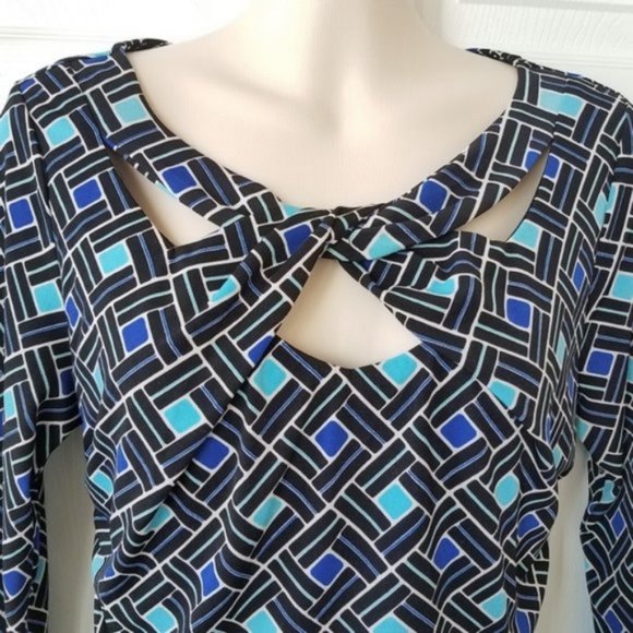 Jennifer Lopez Knot-Front Ruched Top size Medium - Picture 3 of 7